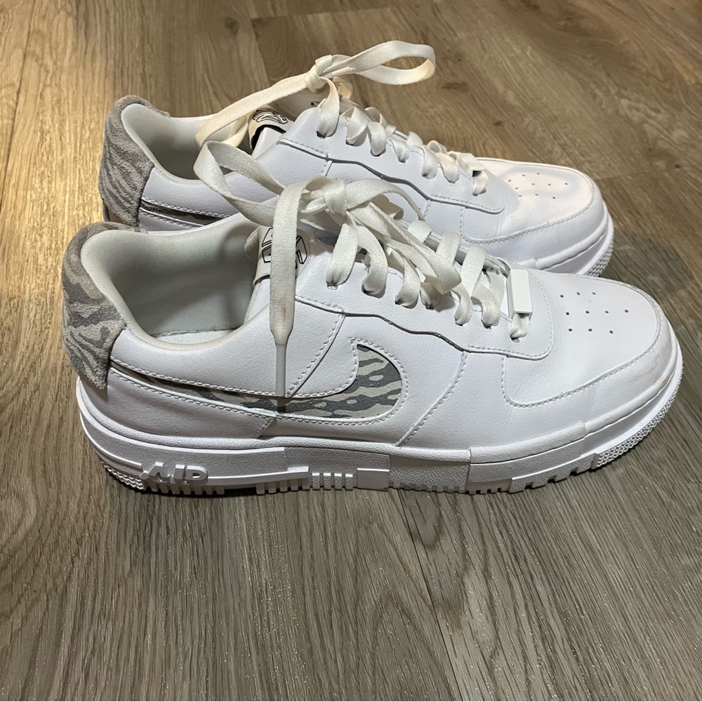 Womens Nike Air force
